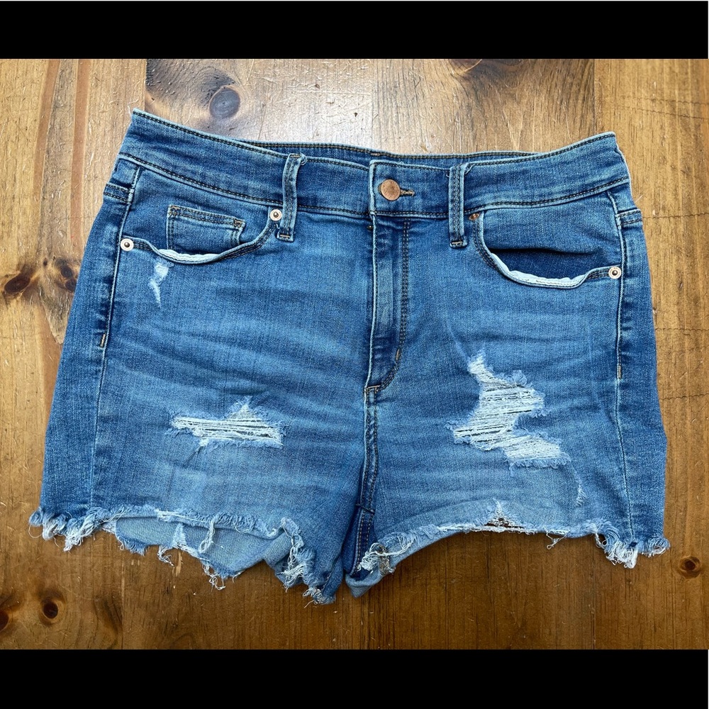 Universal Thread stretchy cut off jean shorts